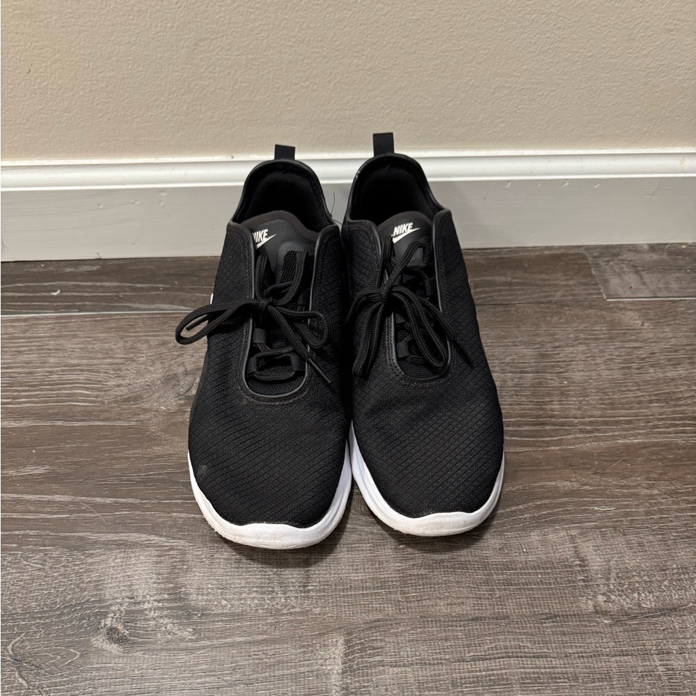 Nike Black and White Athletic Shoes